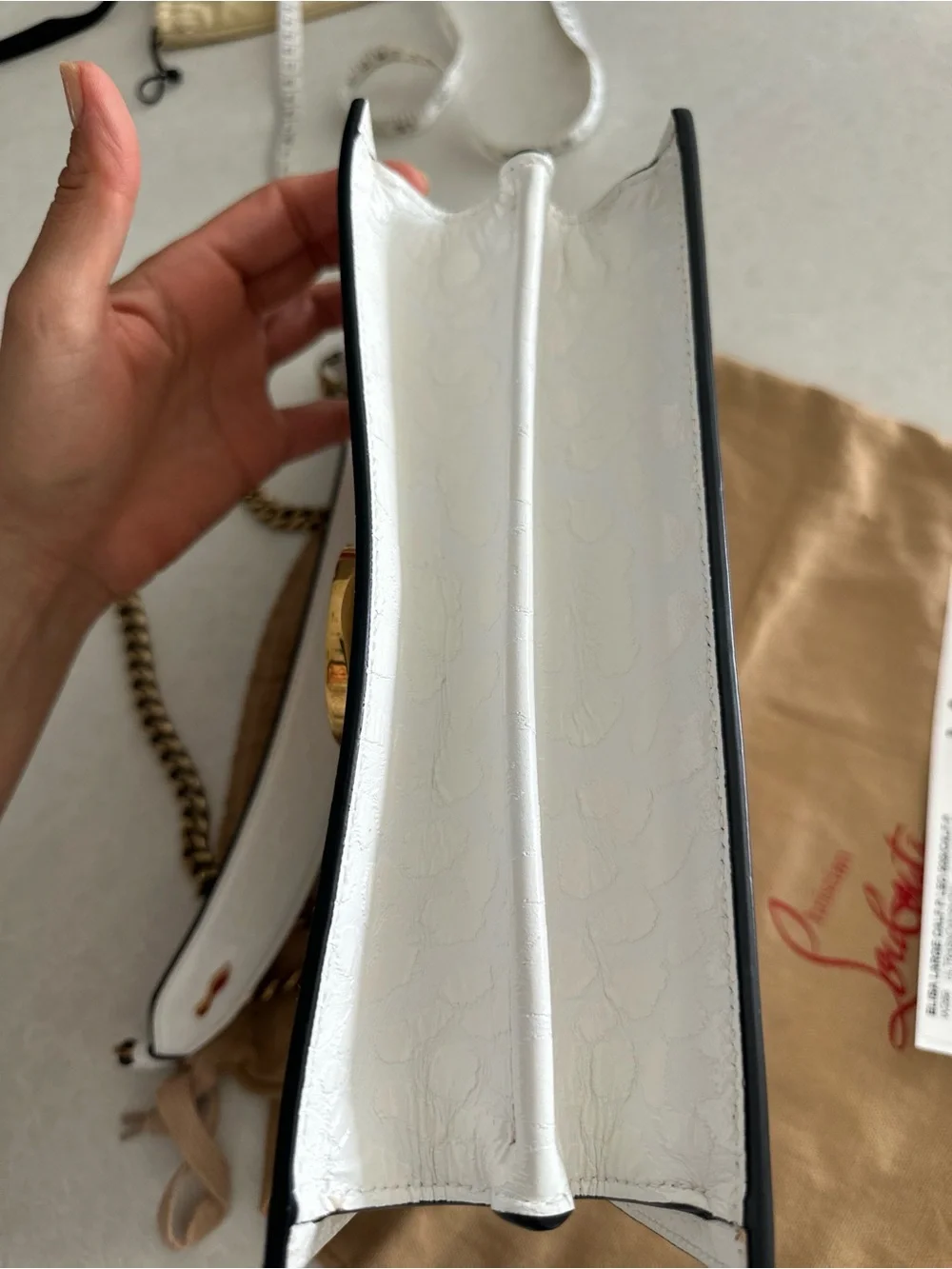 Christian Louboutin Ultrasnow  Elisa large calf Leather Shoulder Bag
